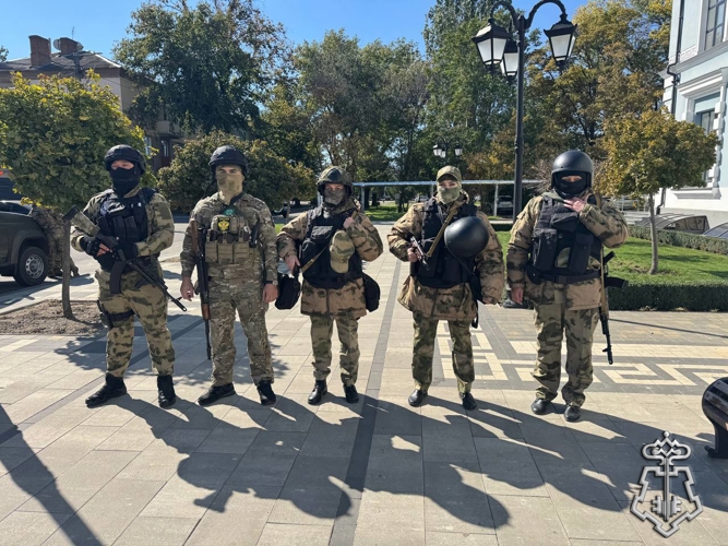 Сотрудники вневедомственной охраны по Запорожской области обеспечили безопасность празднования Дня воссоединения Запорожской области с Российской Федерацией.