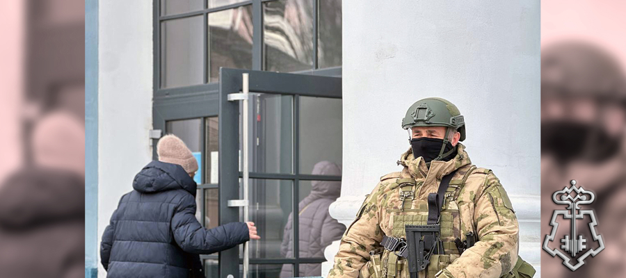 Росгвардия и полиция обеспечили безопасность открытия Года единства народов России в Запорожской области