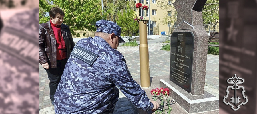 В Запорожской области росгвардейцы навестили дочь Героя Советского Союза