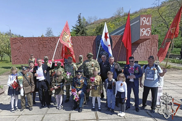 Дань уважения и памяти отдали победителям и ветеранам Великой Отечественной войны росгвардейцы в Запорожской области