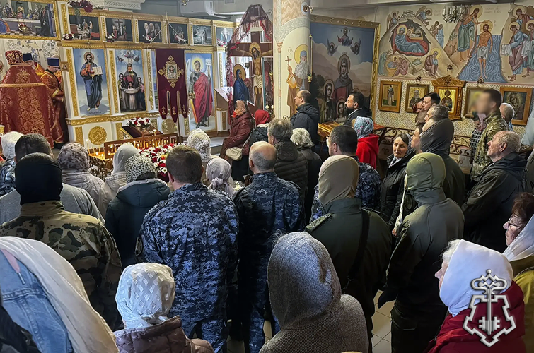 Молебен в честь покровителя российского воинства прошел в Запорожской области с участием росгвардейцев.