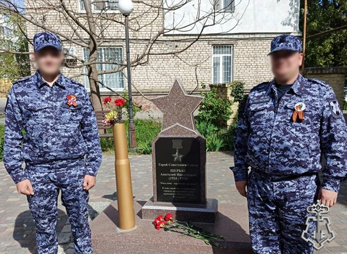 В Запорожской области росгвардейцы навестили дочь Героя Советского Союза